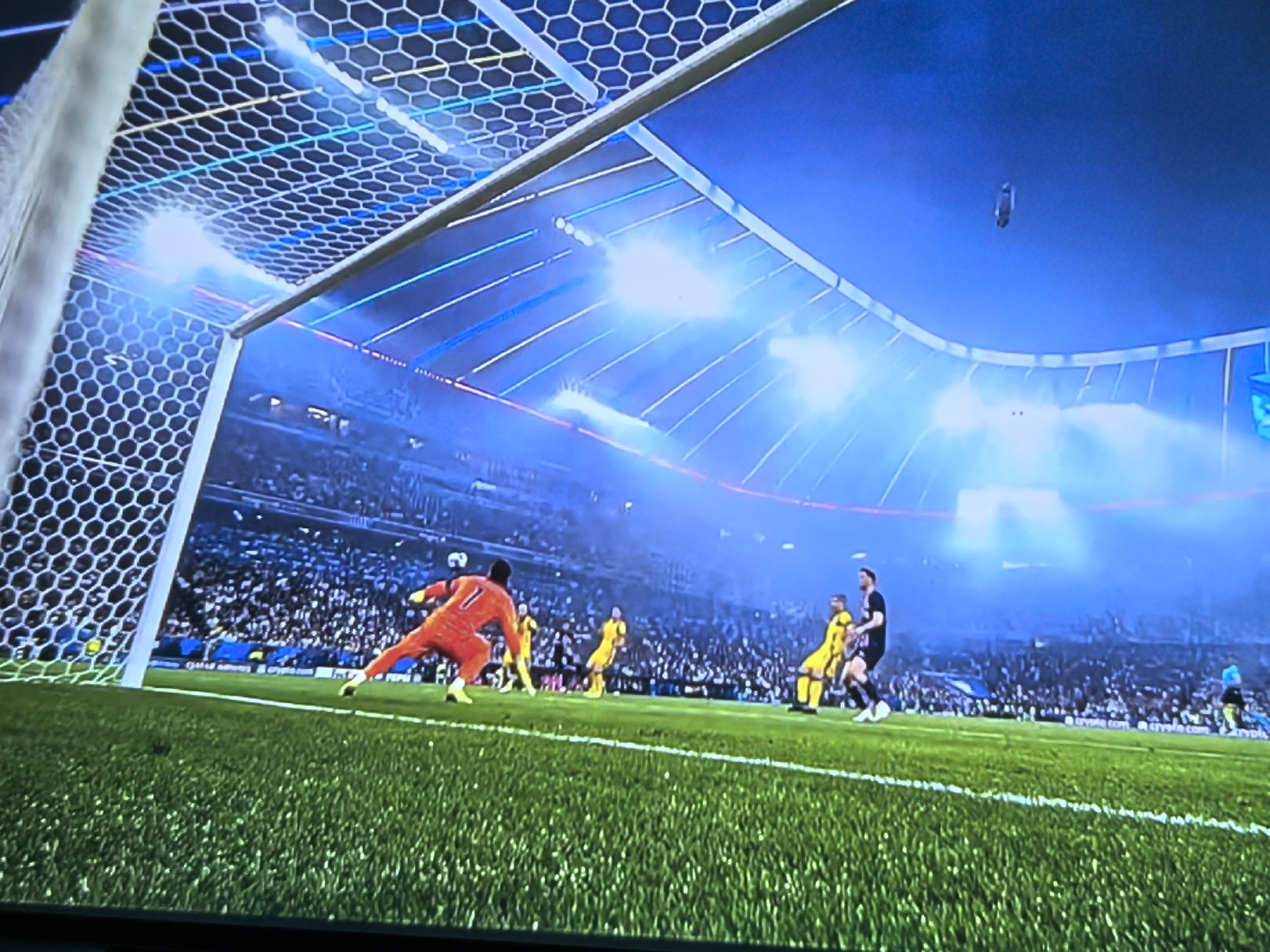 九游网页版入口-关于冲刺阶段德甲传出新动向；巴黎圣日耳曼手感冰凉；管理层表态——引发热议；高层口径保持一致的信息