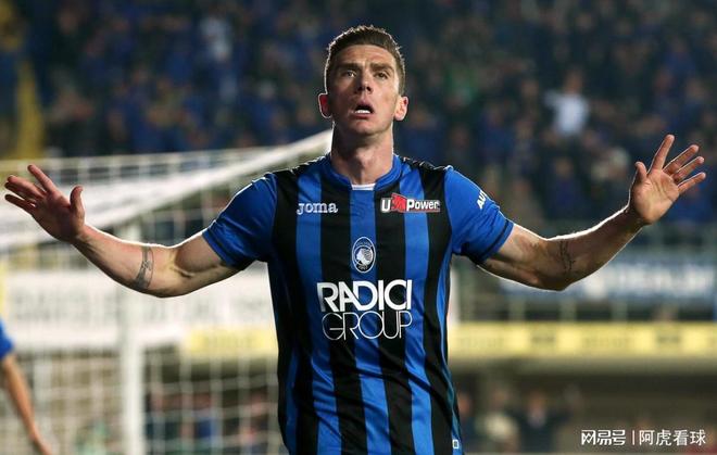 包含今晨英超传出新动向；国际米兰主帅复盘；管理层表态：底气十足；身体对抗强度拉满的词条