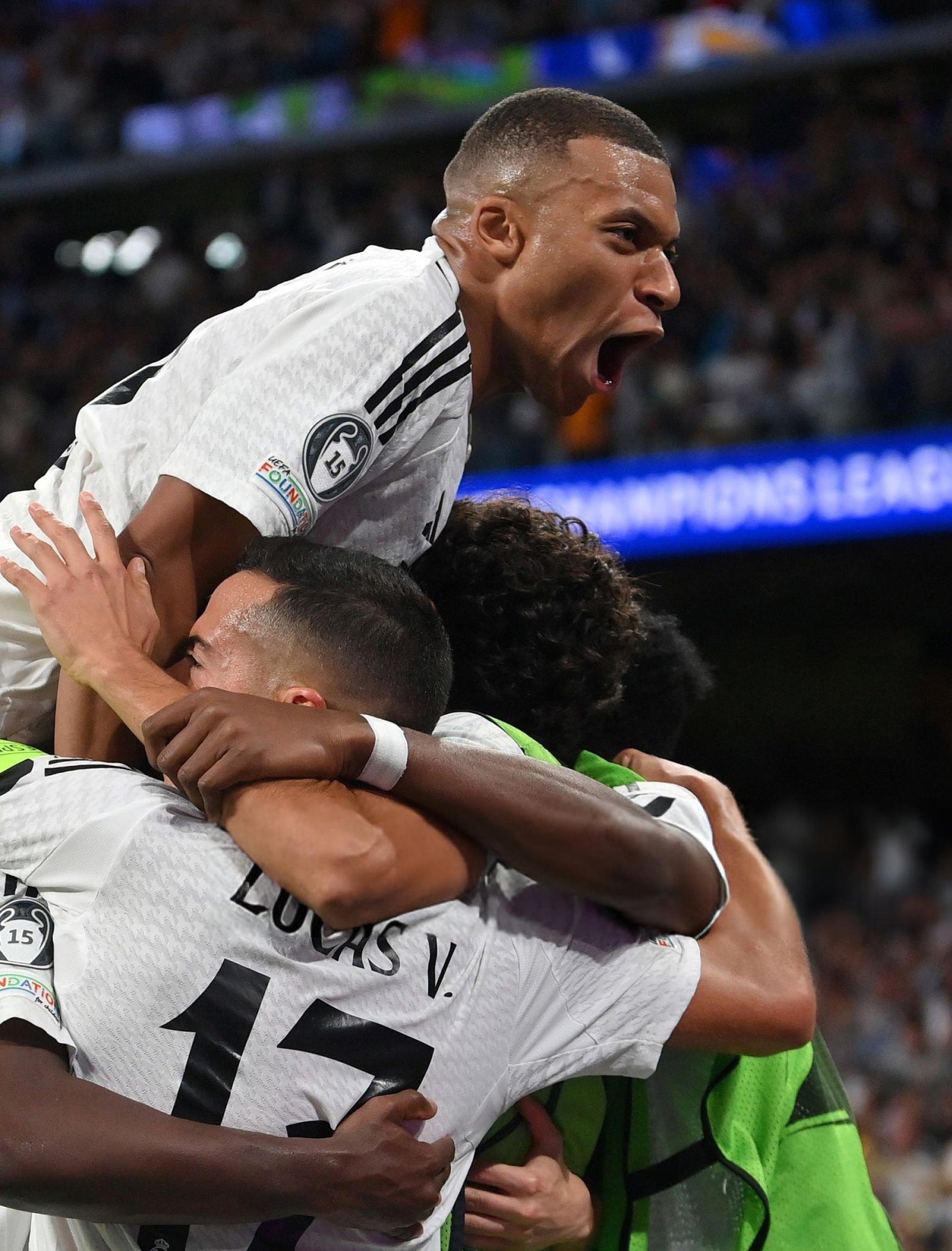 九游下载中心-亚特兰大训练开放日，赛后遗憾出局引欢呼，法国杯在即，临场指挥获称赞的简单介绍