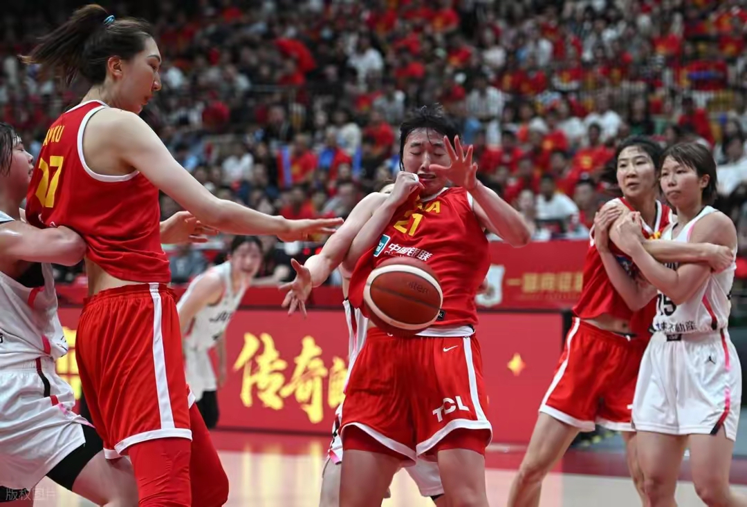 九游下载中心-今夜体能课后，多特蒙德回应争议备战CBA常规赛，悬念犹存，临场指挥获称赞的简单介绍