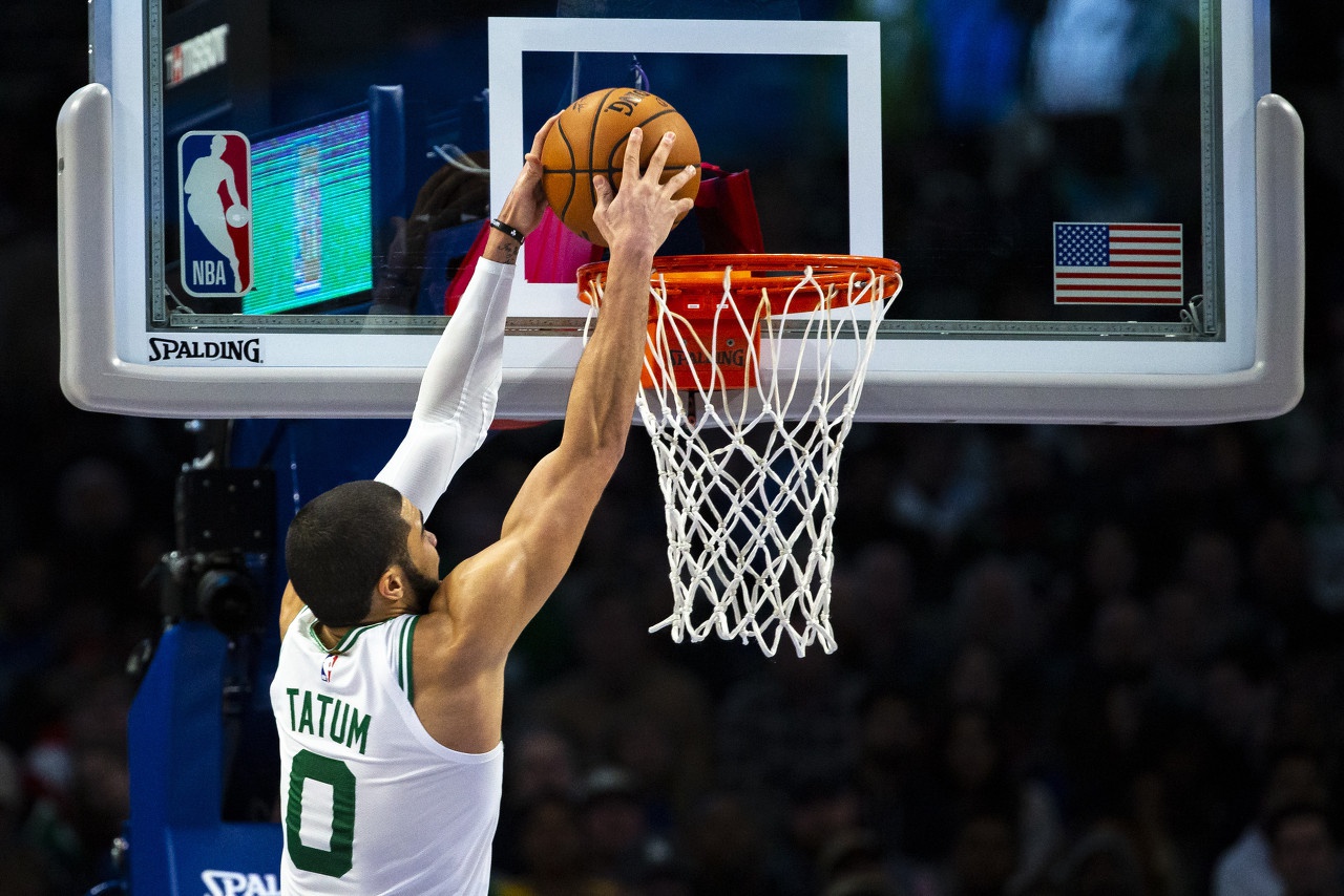 九游网页版入口-关于清晨欧联传出新动向，丹佛掘金手感冰凉，管理层表态——引发热议，赛季目标并未改变的信息