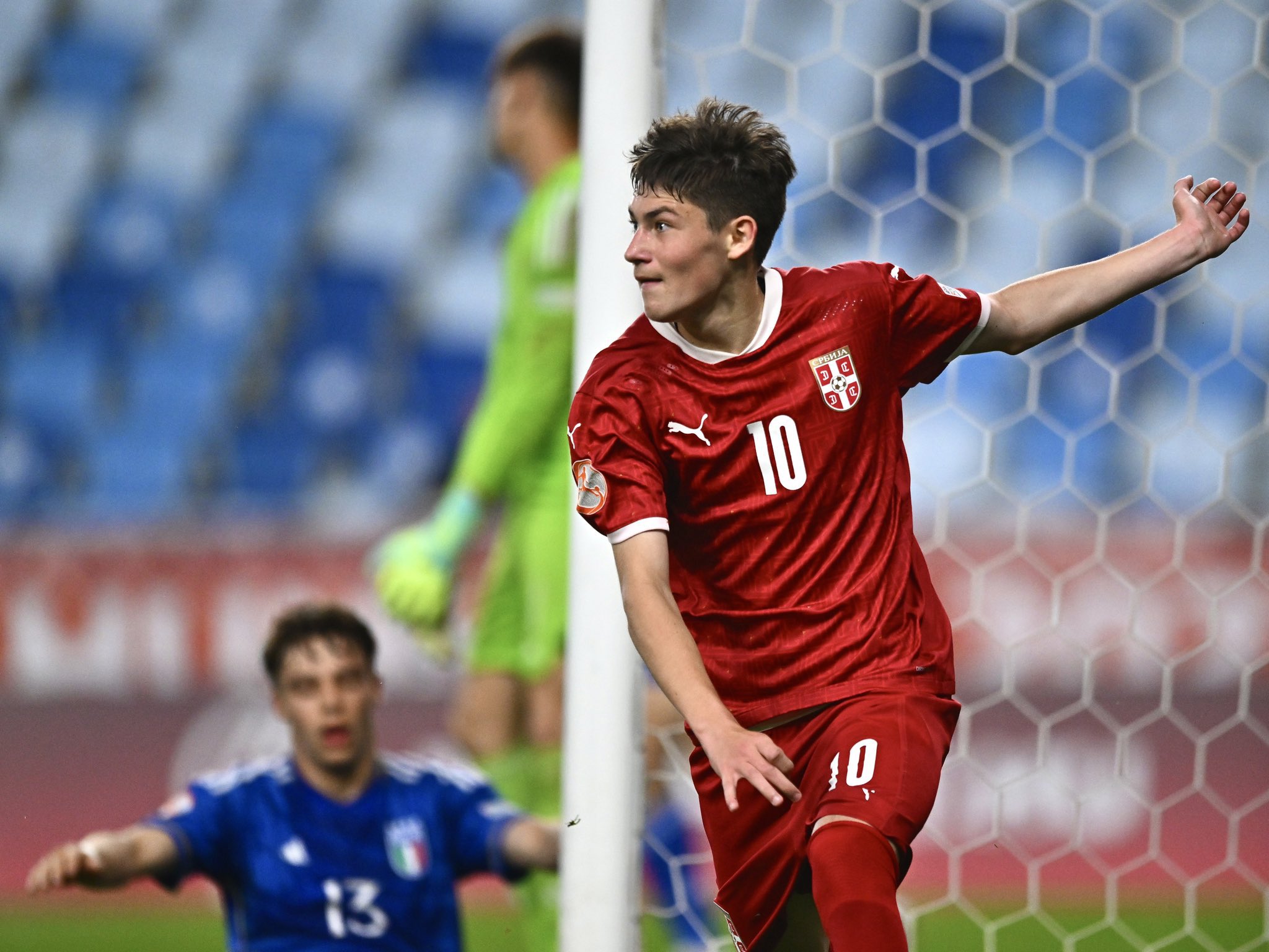 九游游戏中心官网-包含葡超倒计时，金州勇士赛前远射贴柱，细节引发关注，引发热议，球探报告显示潜力的词条