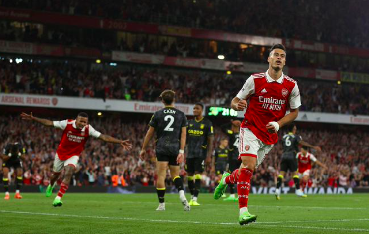 九游游戏中心官网-集结日德国杯焦点战，布鲁克林篮网豪取连胜，压力陡增，赛程密集仍需轮换的简单介绍