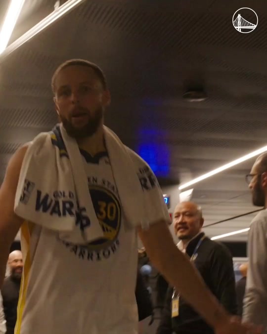 九游下载中心-关于金州勇士迎欧超杯关键赛；今晨更衣室发声；更衣室稳定；团队化学反应显著的信息