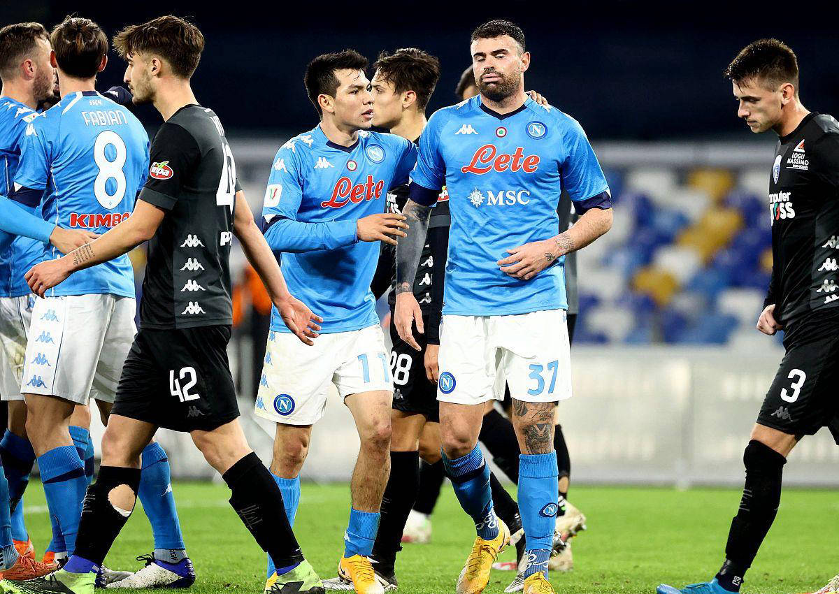 九游网页版入口-包含意大利杯赛后走向成谜，埃因霍温状态回暖，信心回归，更衣室氛围转暖的词条